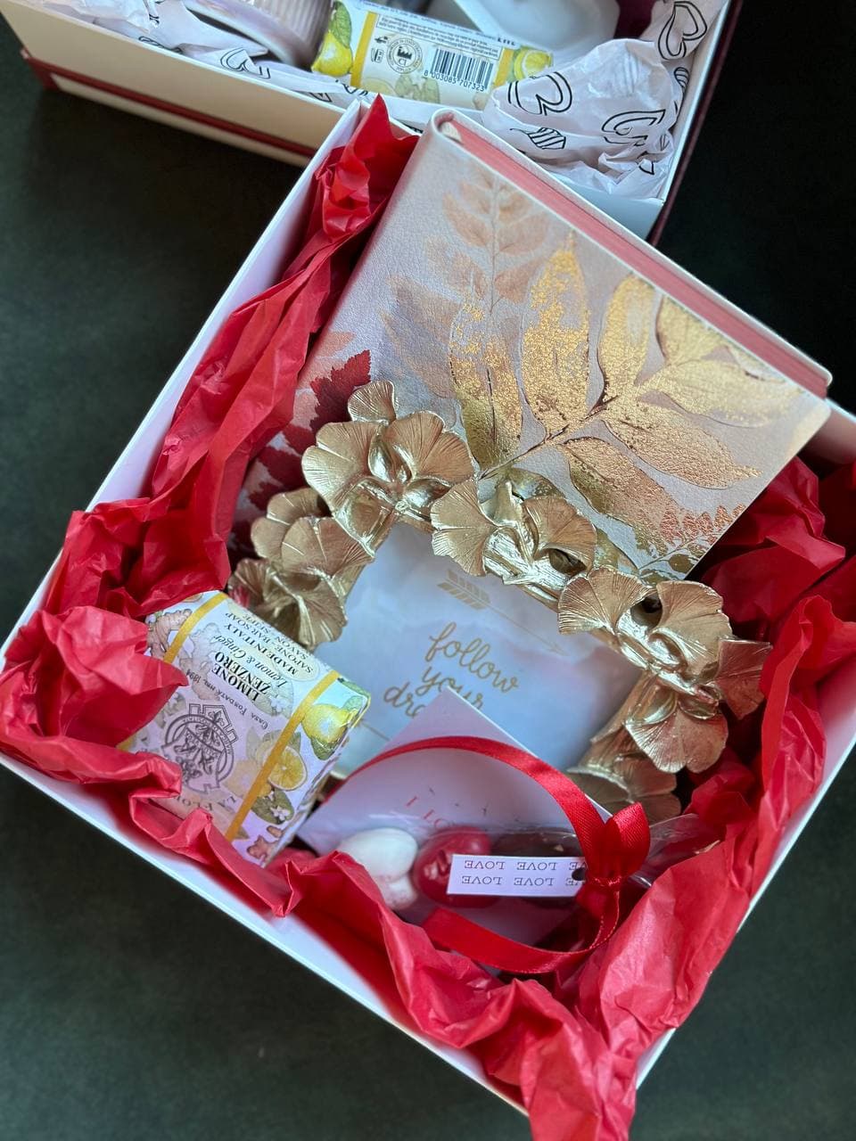 Подарочный бокс №12