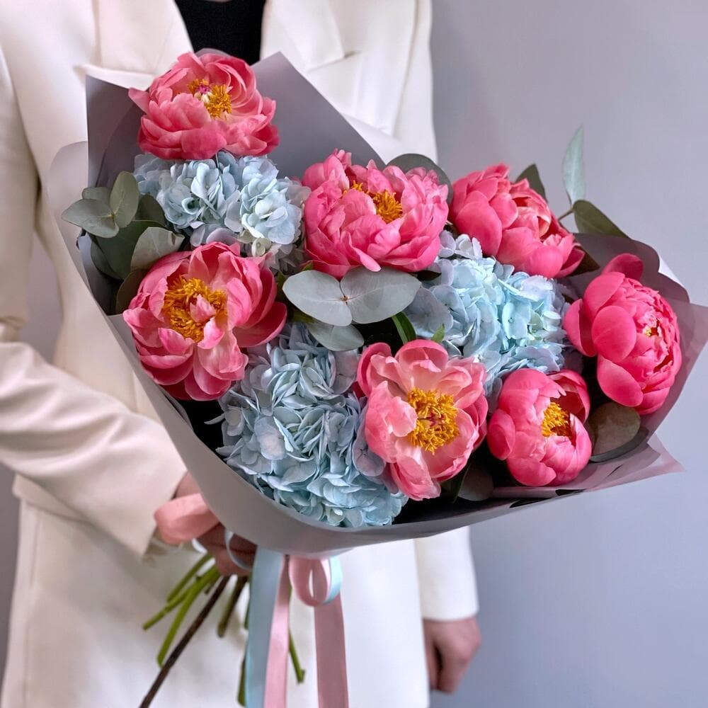 Составной букет "Воздушные пионы"