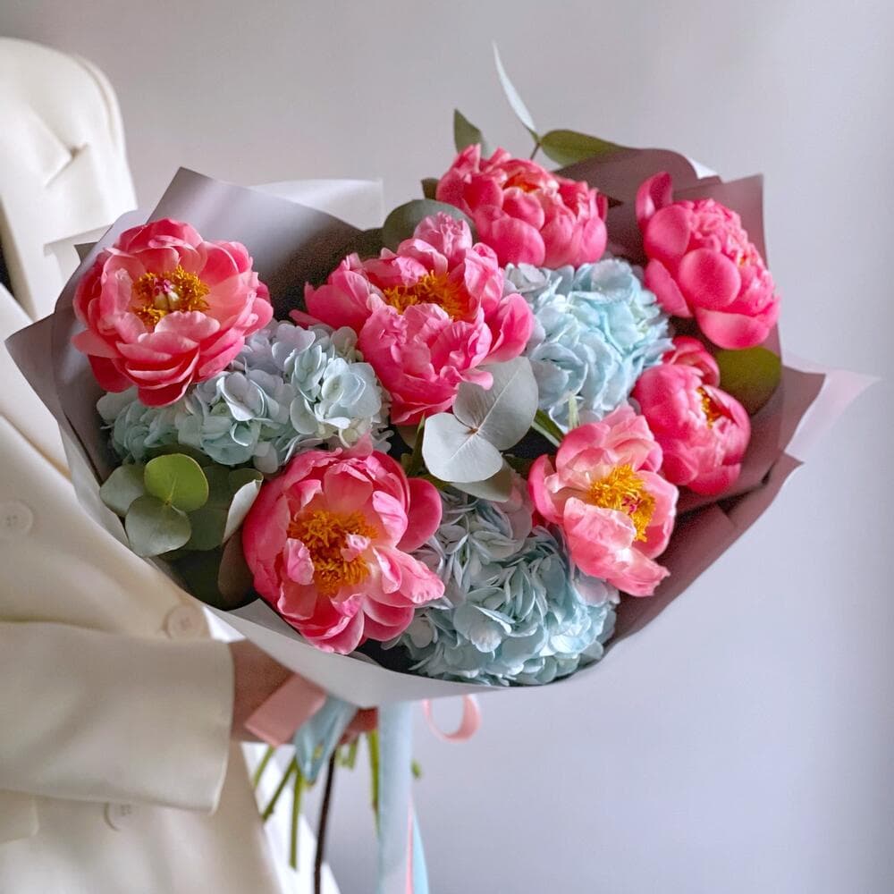 Составной букет "Воздушные пионы"