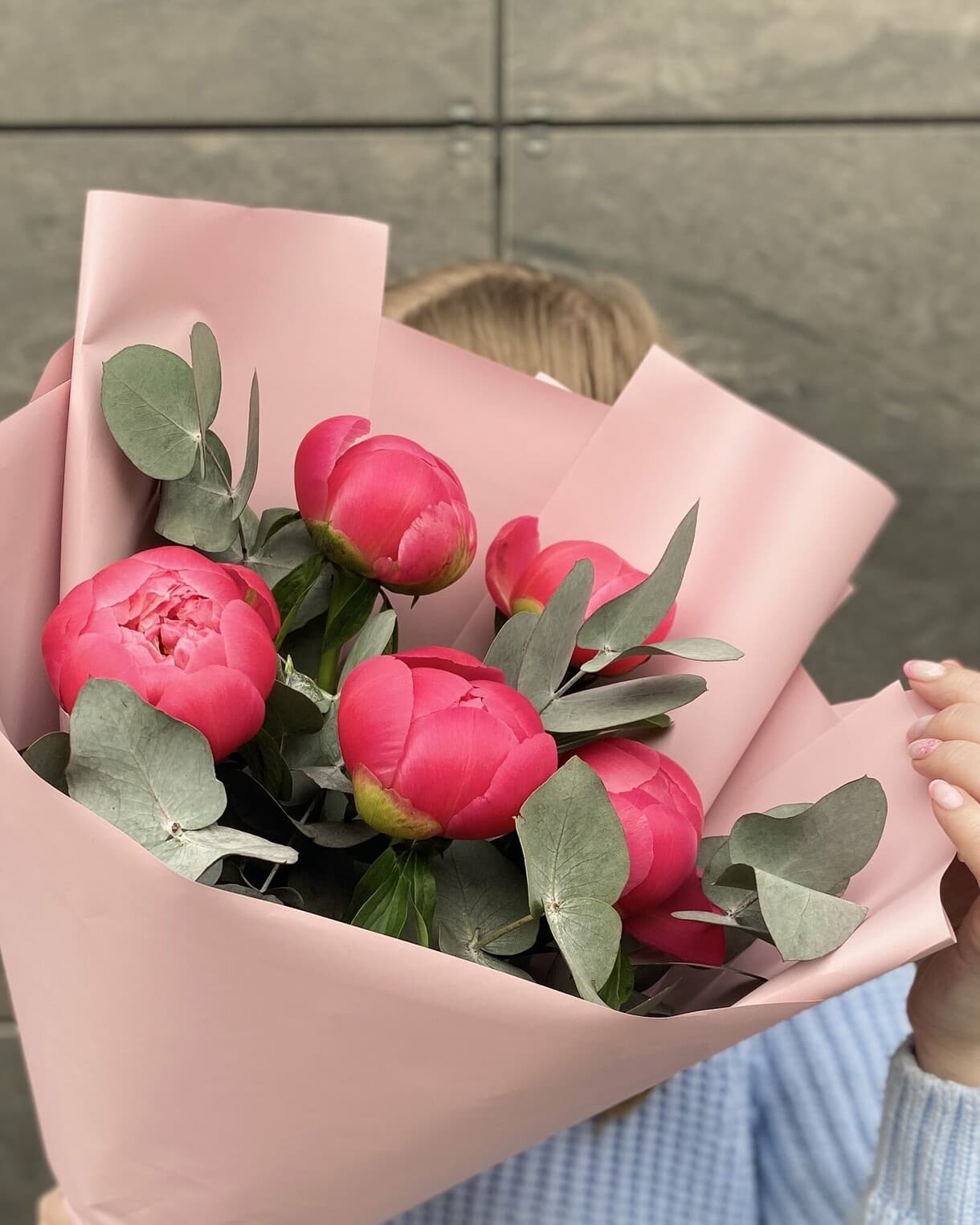 Bouquet of peonies "5 Coral Charm with eucalyptus"