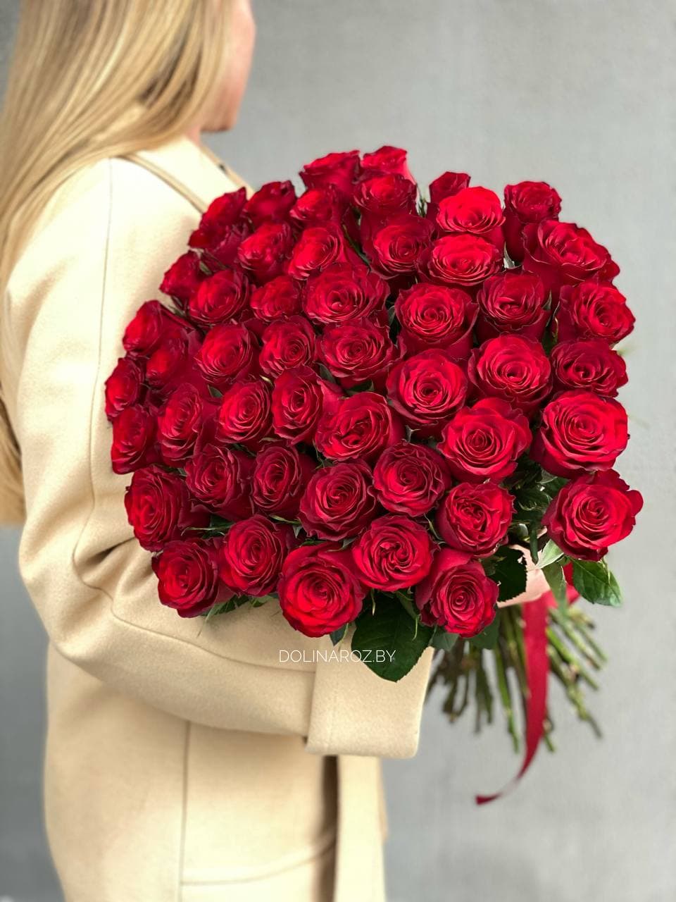 Букет роз "Ред Легенд 51"
