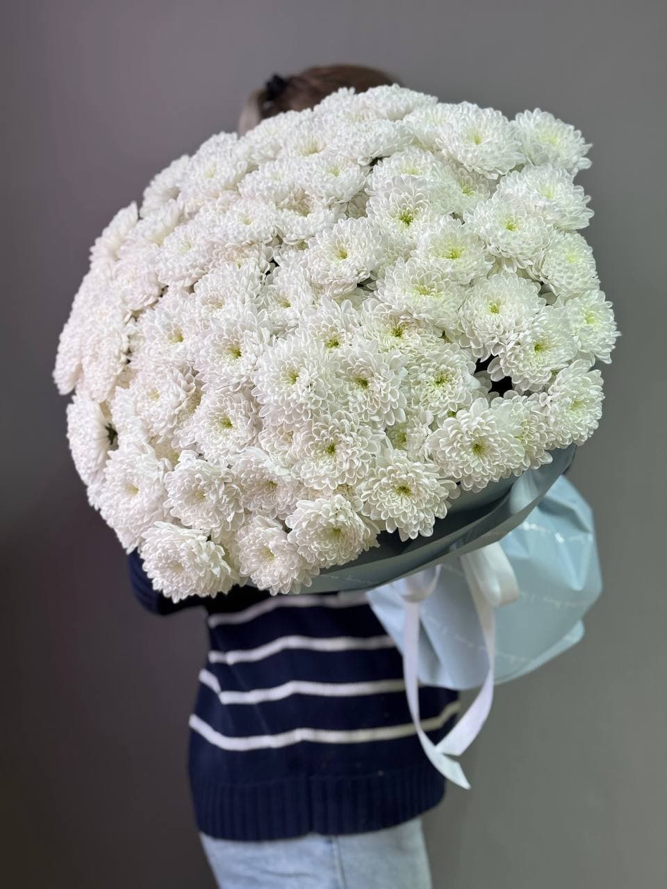Bouquet of chrysanthemums "25 Altai"