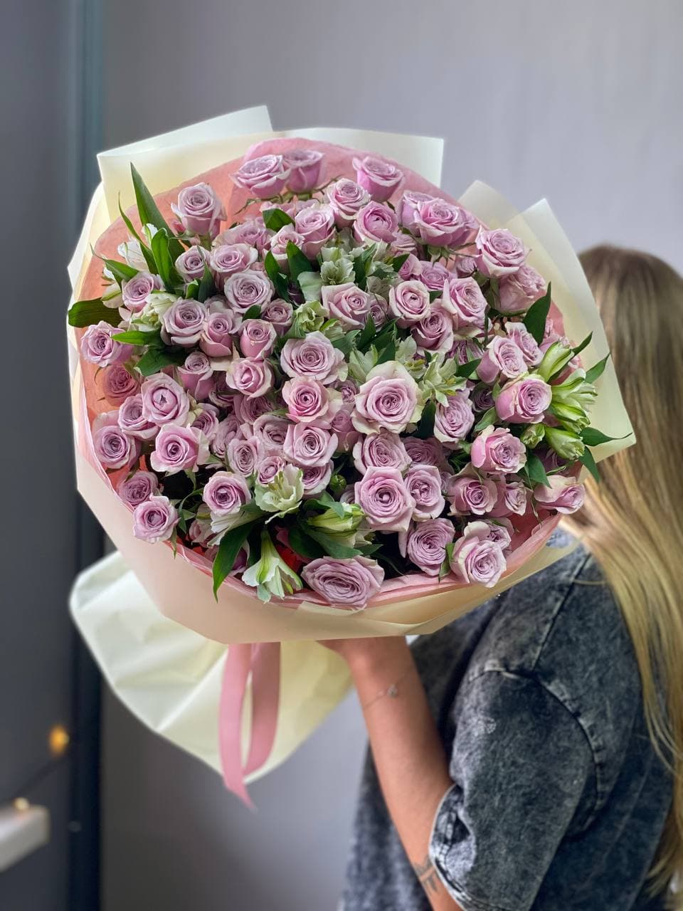 Составной букет "Лейла с альстромерией"