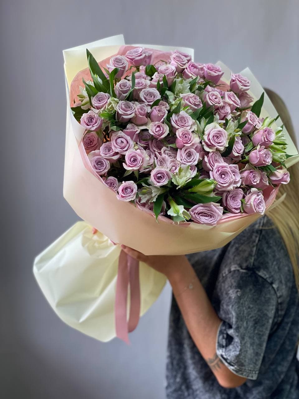 Составной букет "Лейла с альстромерией"