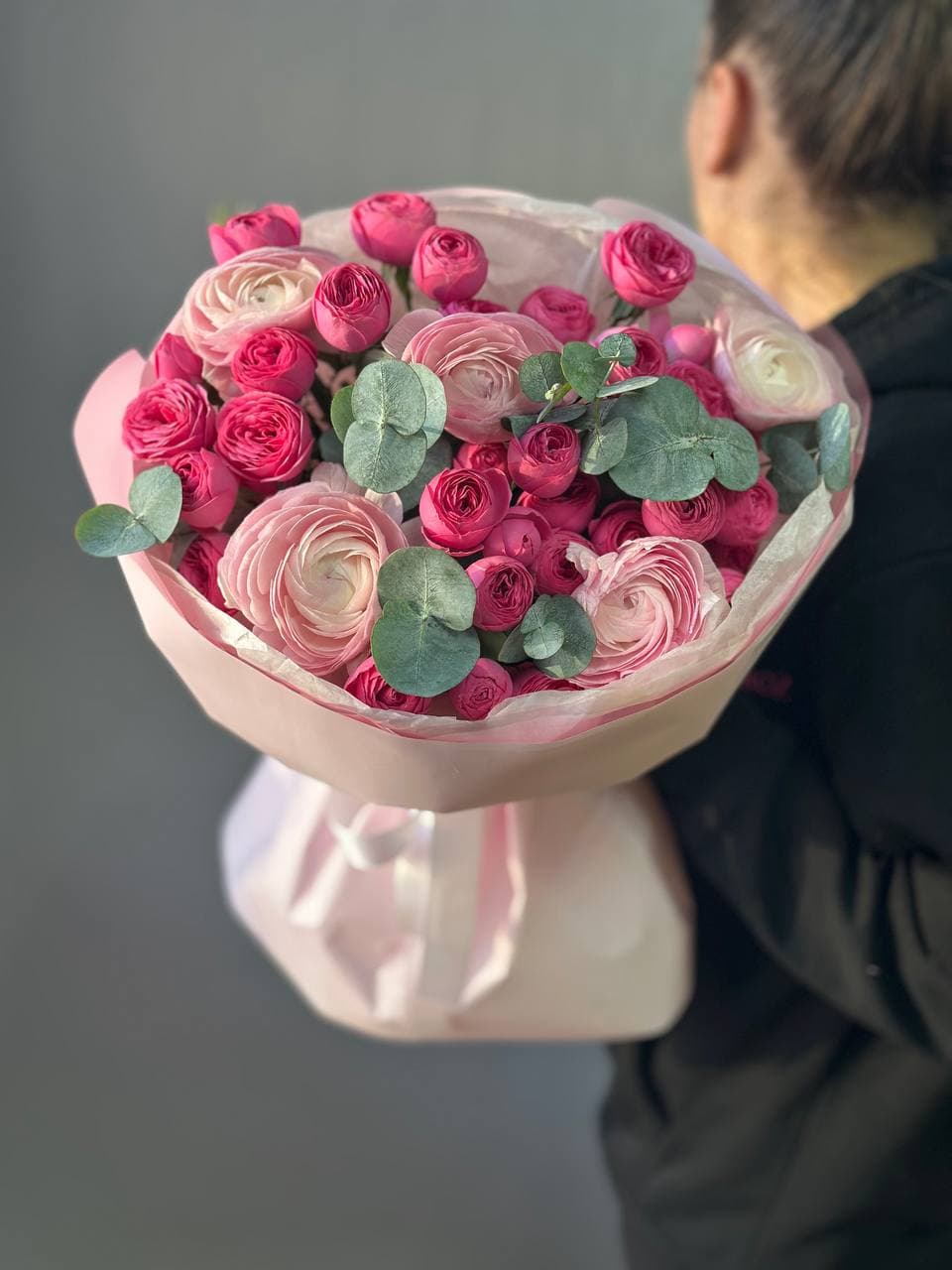 Составной букет "Ранункулюсы и Жизель"