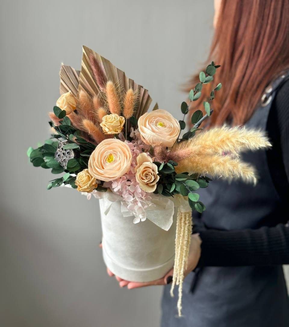 Composition of stabilized flowers and dried flowers No. 1