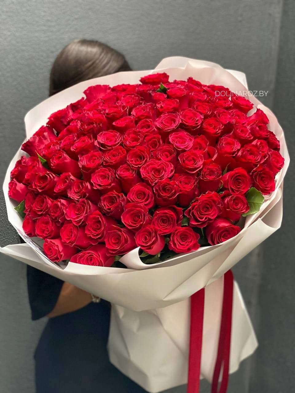 Bouquet of roses "Burgundy Sunset"